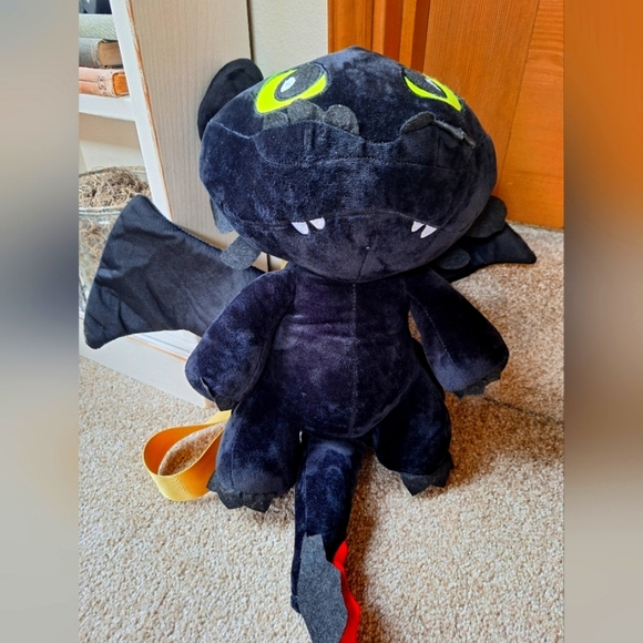 Toothless How to Train Your Dragon Plush Backpack - Picture 1 of 7